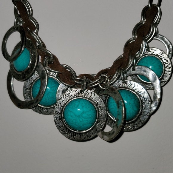 Necklace and matching earrings - Picture 4 of 4